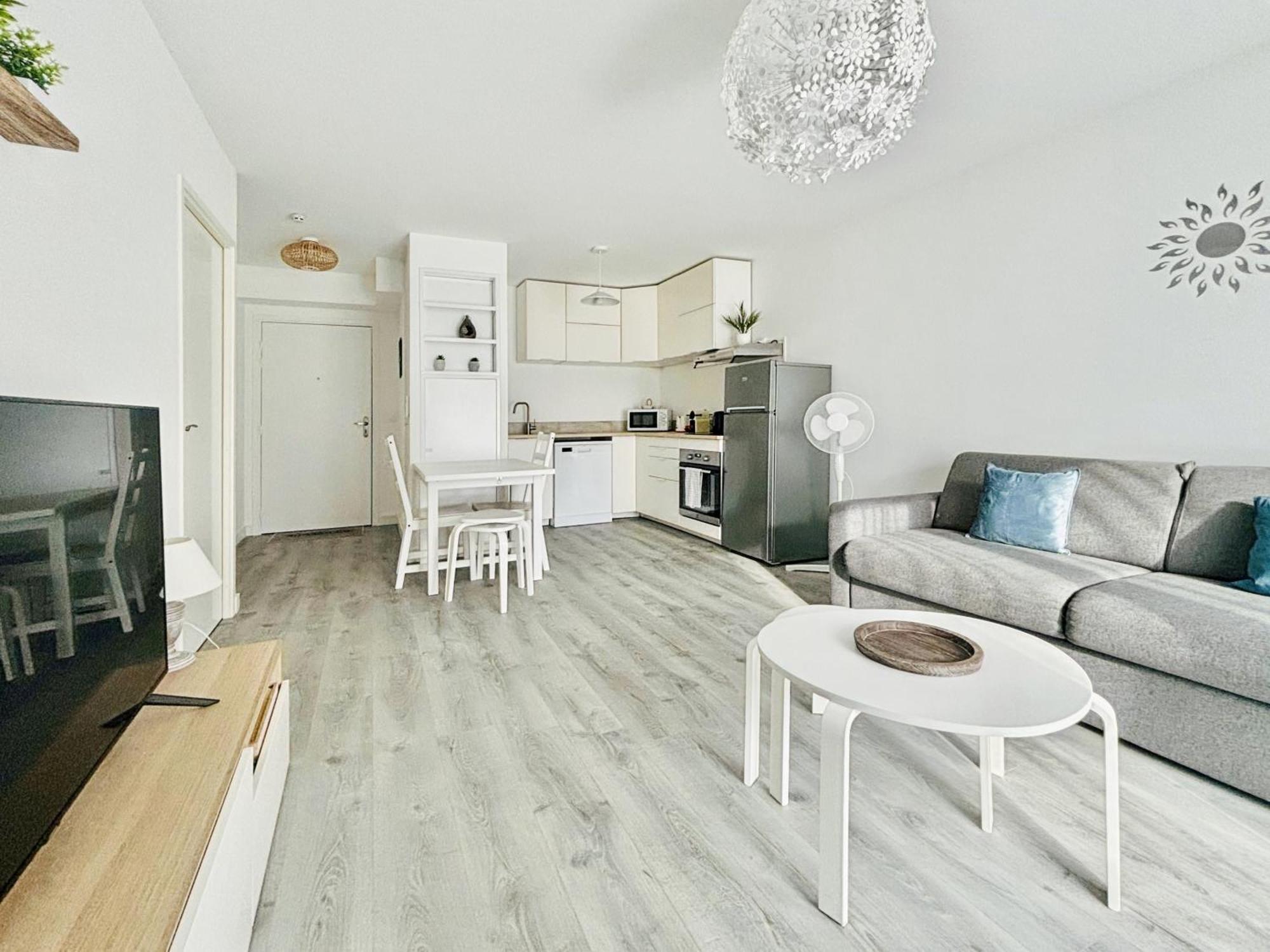 Sunny Suite Disneyland Paris - Rentaway Bnb Montévrain Esterno foto