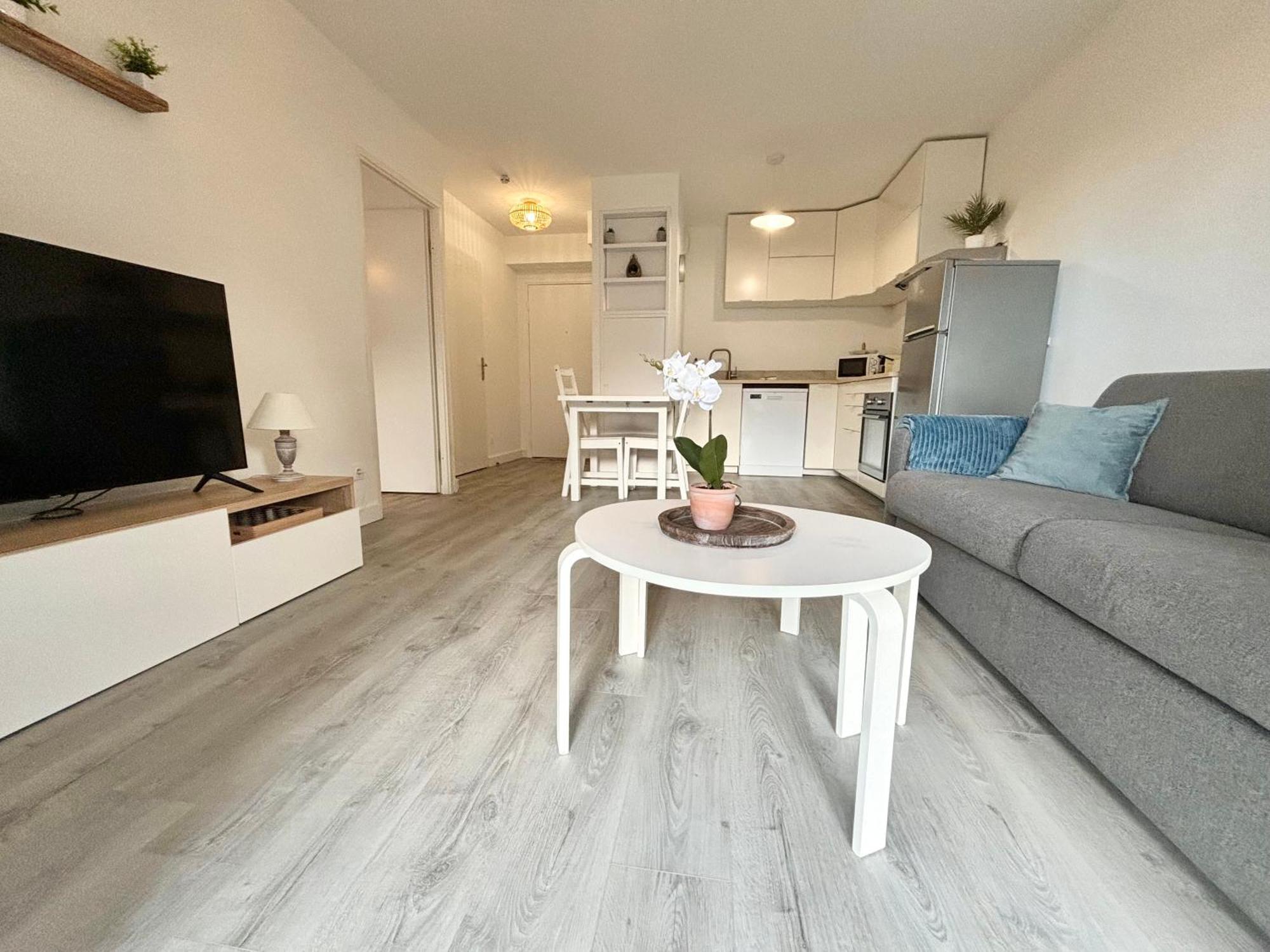 Sunny Suite Disneyland Paris - Rentaway Bnb Montévrain Esterno foto